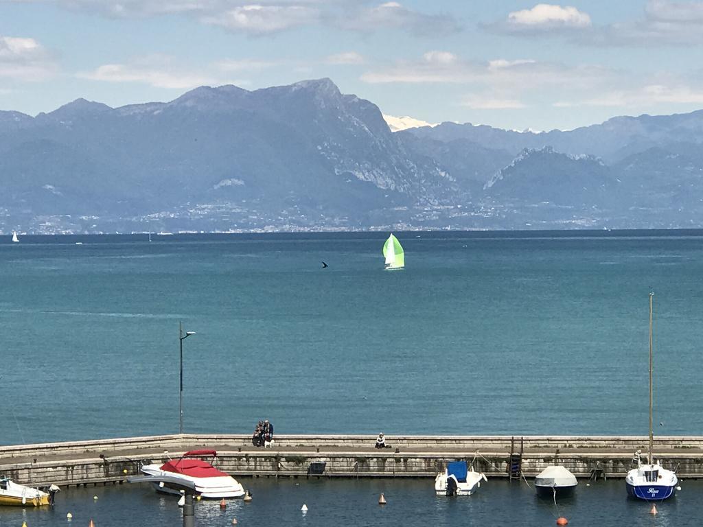 Riviera Carducci Rooms Peschiera del Garda Luaran gambar