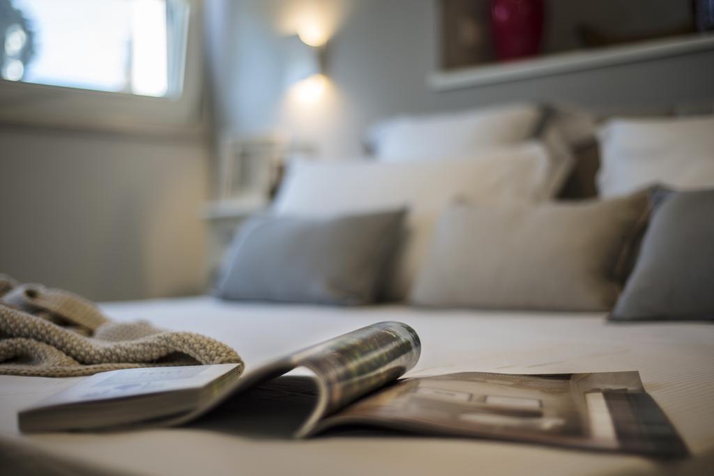 Riviera Carducci Rooms Peschiera del Garda Luaran gambar