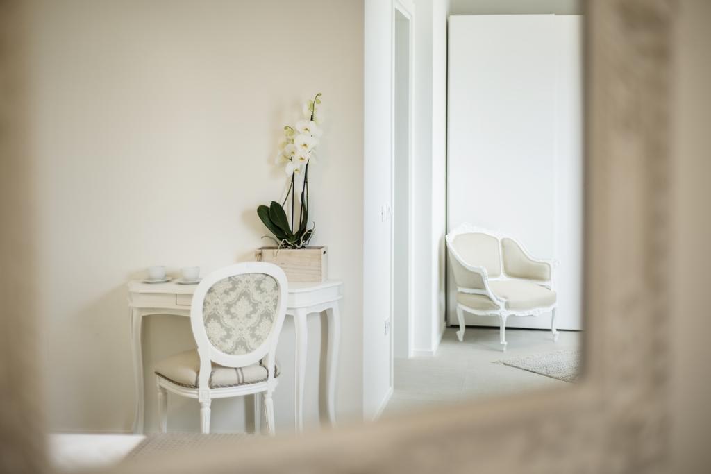 Riviera Carducci Rooms Peschiera del Garda Luaran gambar