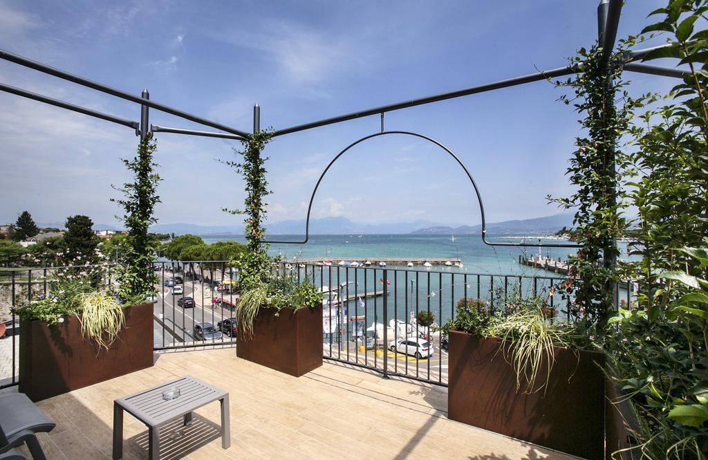 Riviera Carducci Rooms Peschiera del Garda Luaran gambar