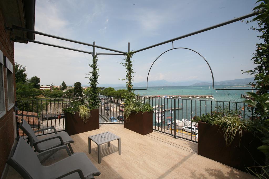 Riviera Carducci Rooms Peschiera del Garda Luaran gambar