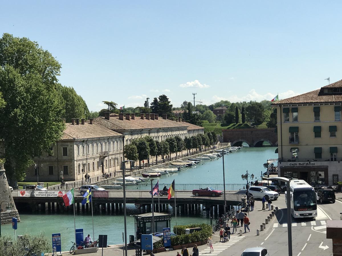 Riviera Carducci Rooms Peschiera del Garda Luaran gambar