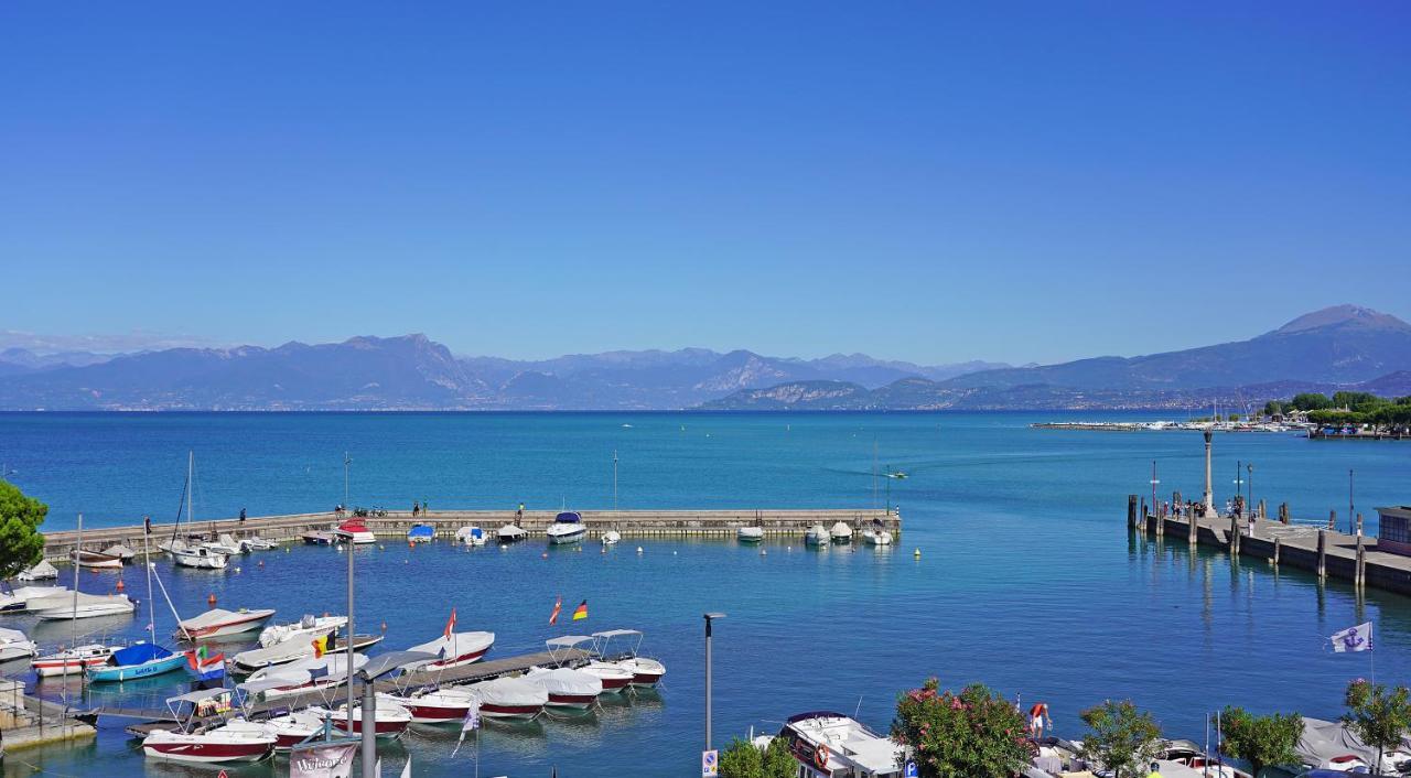 Riviera Carducci Rooms Peschiera del Garda Luaran gambar