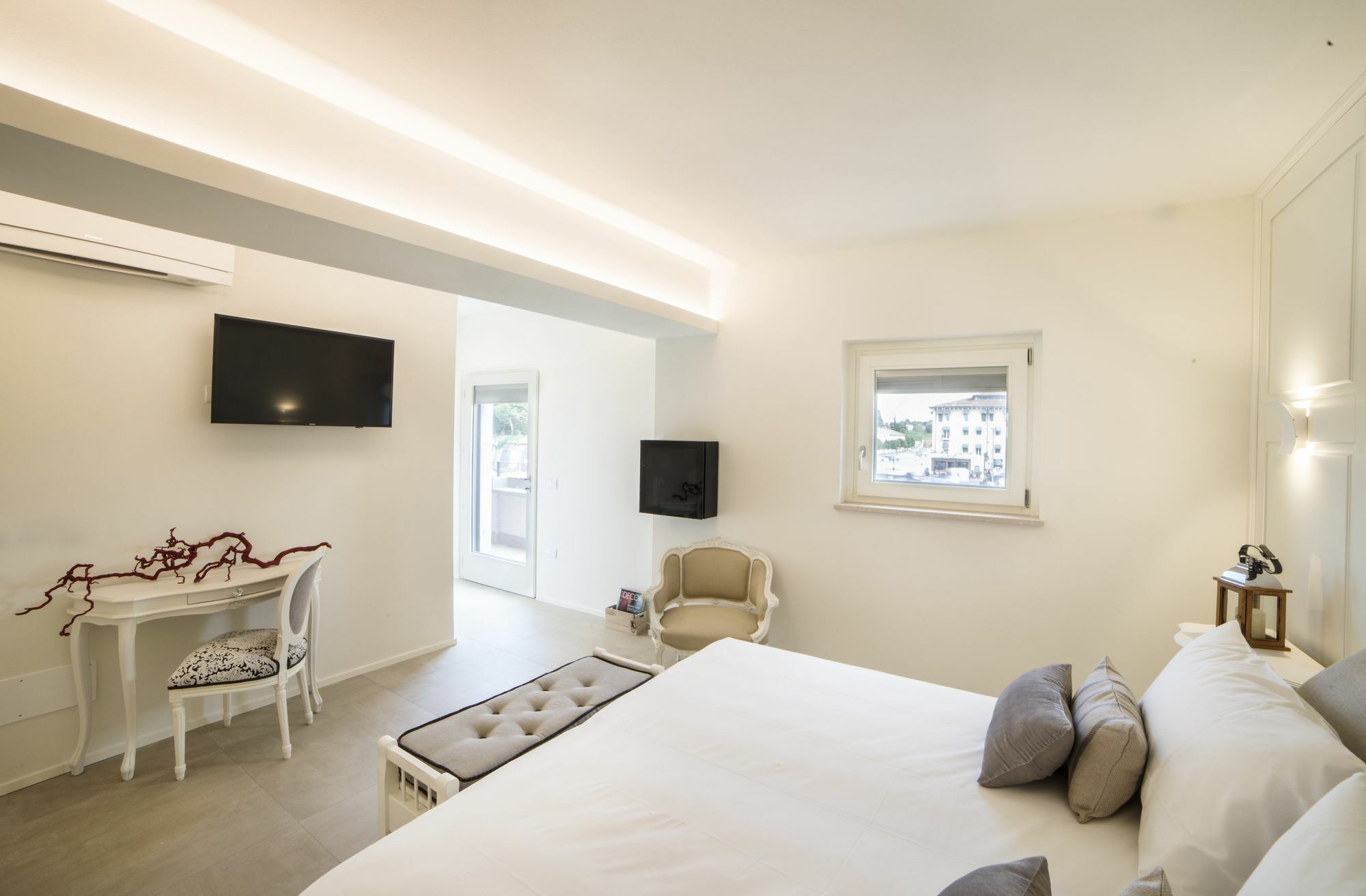 Riviera Carducci Rooms Peschiera del Garda Luaran gambar